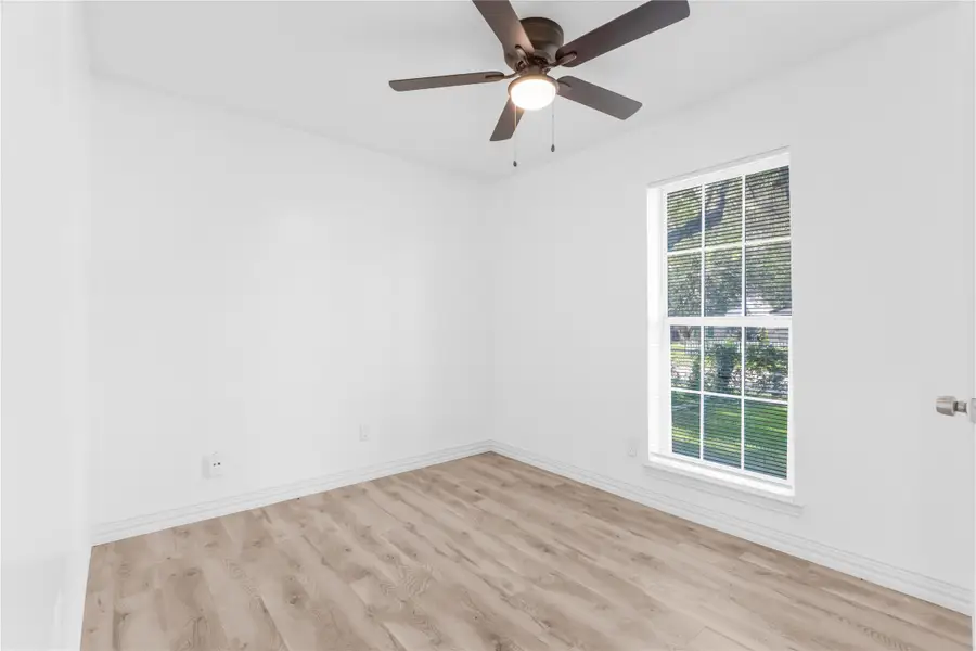 10124 Shayna Drive, Dallas, TX 75217 - Image #2