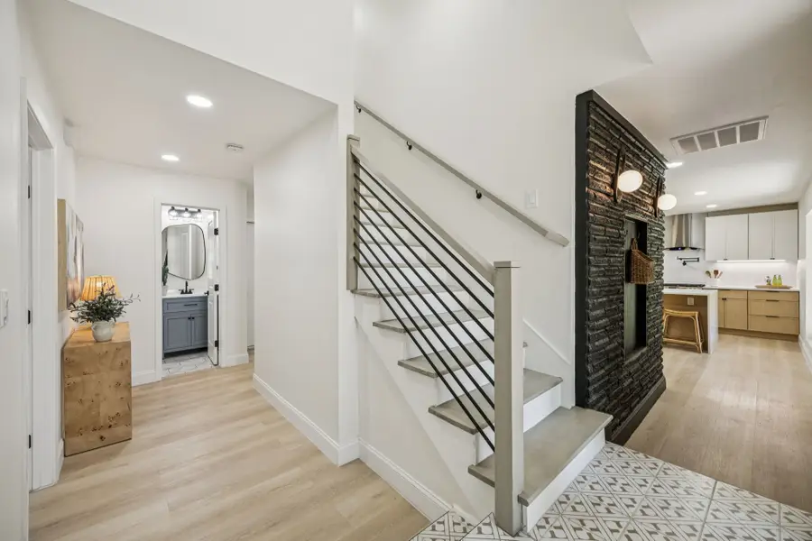 3115 Whirlaway Road, Dallas, TX 75229 - Image #2