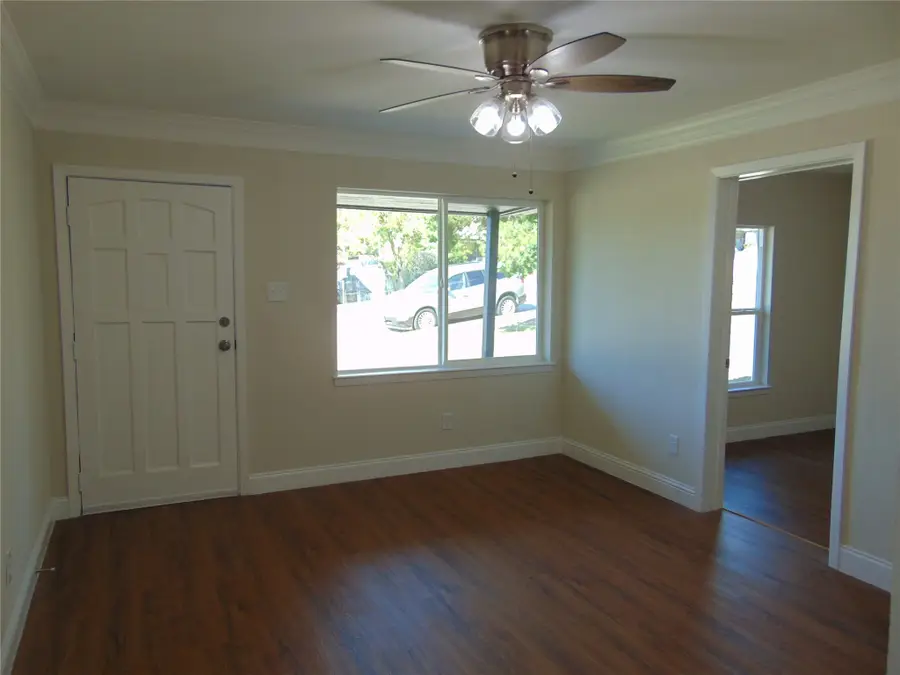 2332 Rose Marie Drive, Mesquite, TX 75149 - Image #2