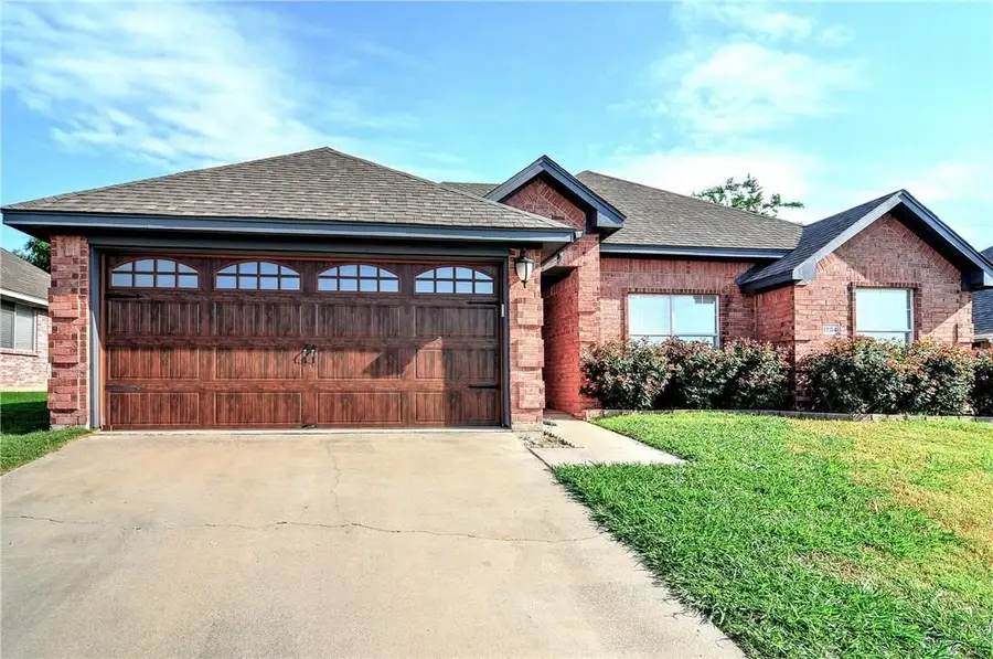 1704 Northbrook Lane, Sherman, TX 75092 - Image #2