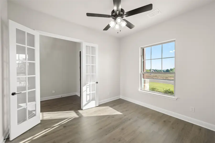 4012 Twin Hills Court, Joshua, TX 76058 - Image #3