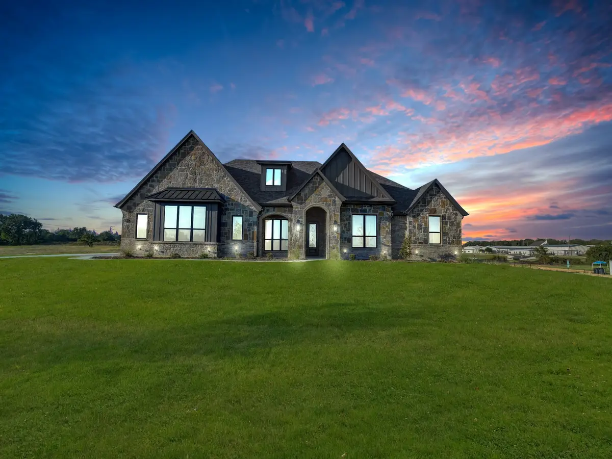 121 Desperado Way, Weatherford, TX 76088 - Image #1