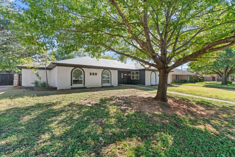 4412 Diamond Loch N, North Richland Hills, TX 76180 - Image #2