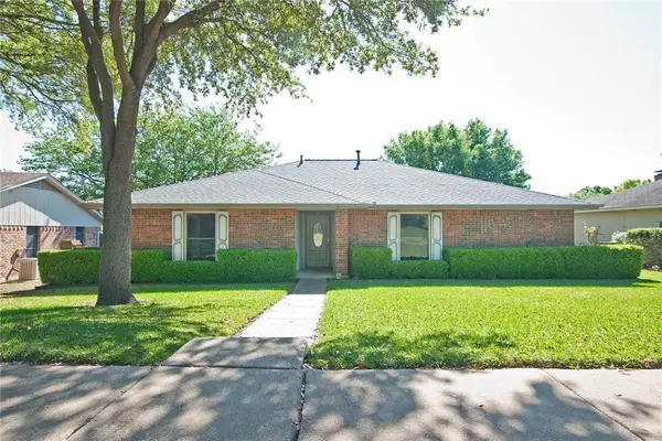 225 Los Santos Drive, Garland, TX 75043
