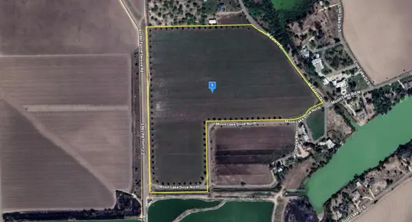 122 W Lion Lake Drive, Weslaco, TX 78596