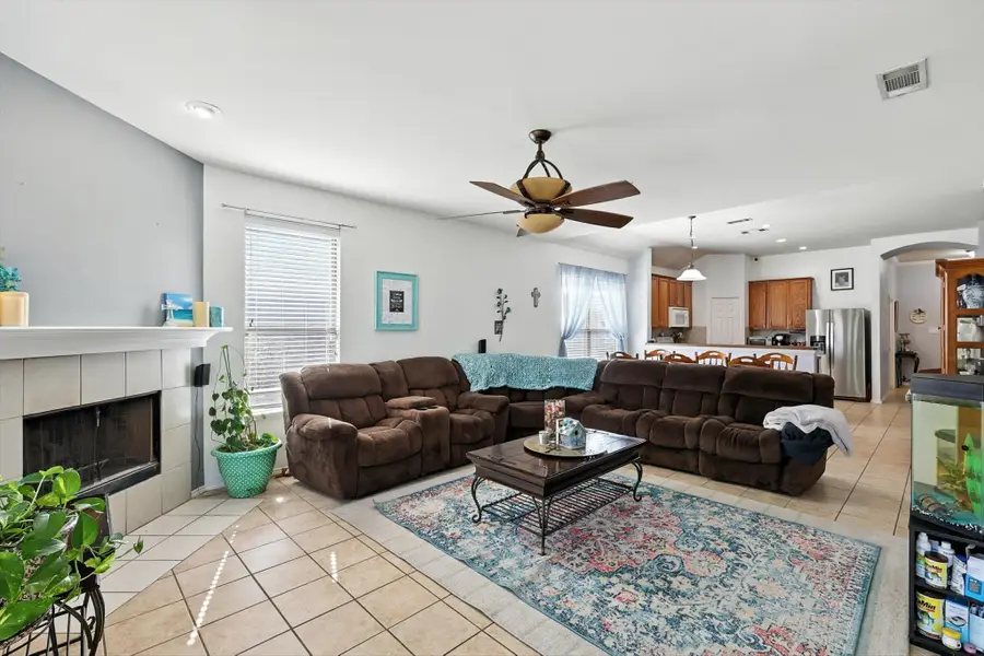 356 Turquoise Drive, Fort Worth, TX 76131 - Image #2