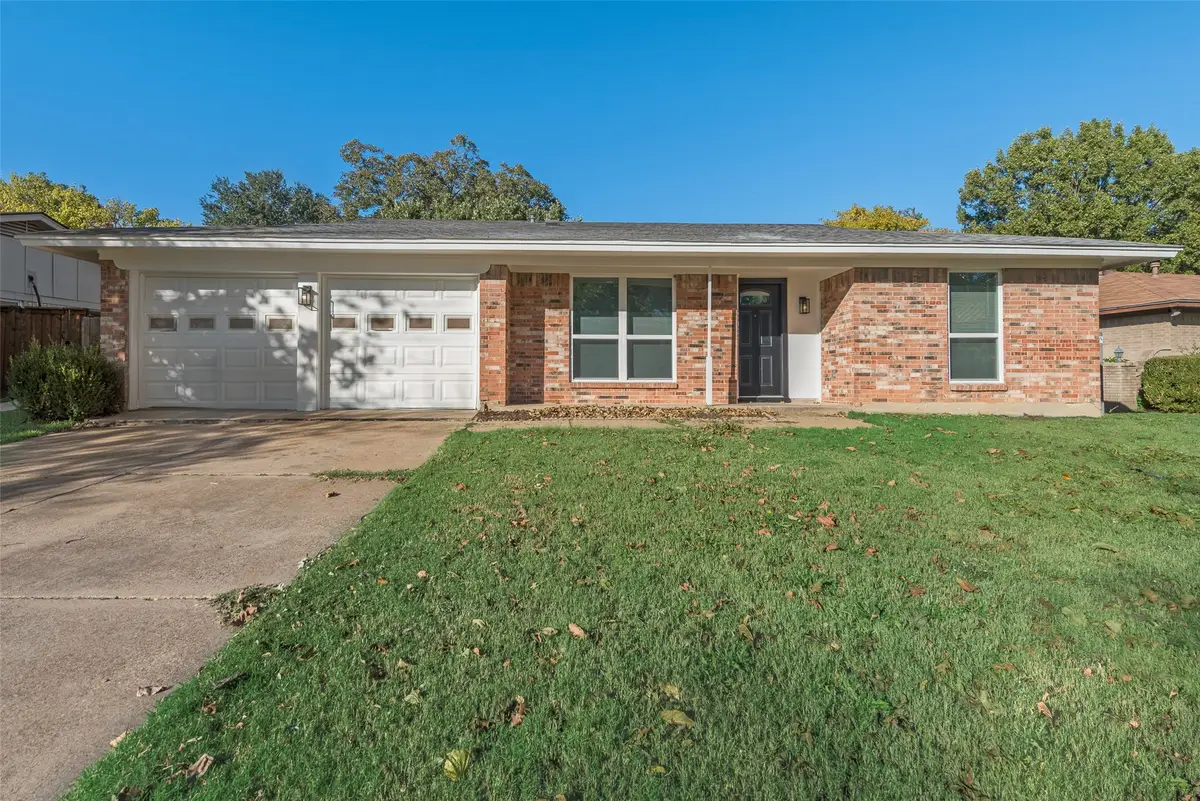 1909 Green Apple Lane, Arlington, TX 76014 - Image #1