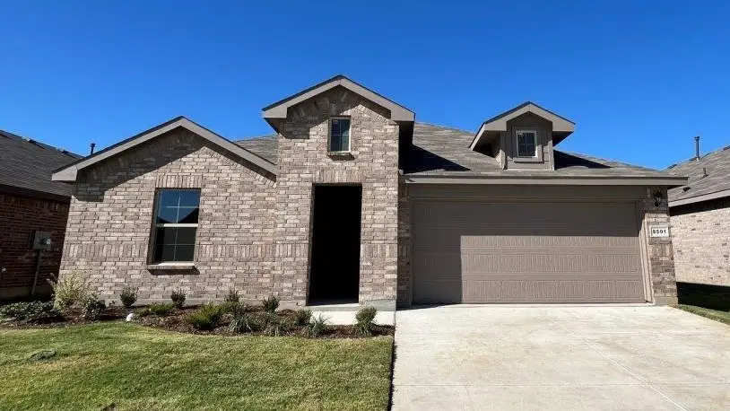 8501 Coffee Springs Drive, Fort Worth, TX 76131 - Image #1