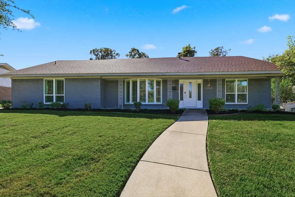 3809 Wharton Drive, Fort Worth, TX 76133 - Image #1