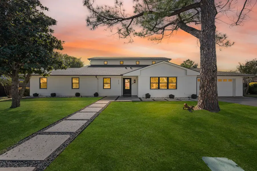 504 Main Street, Roanoke, TX 76262 - Image #2