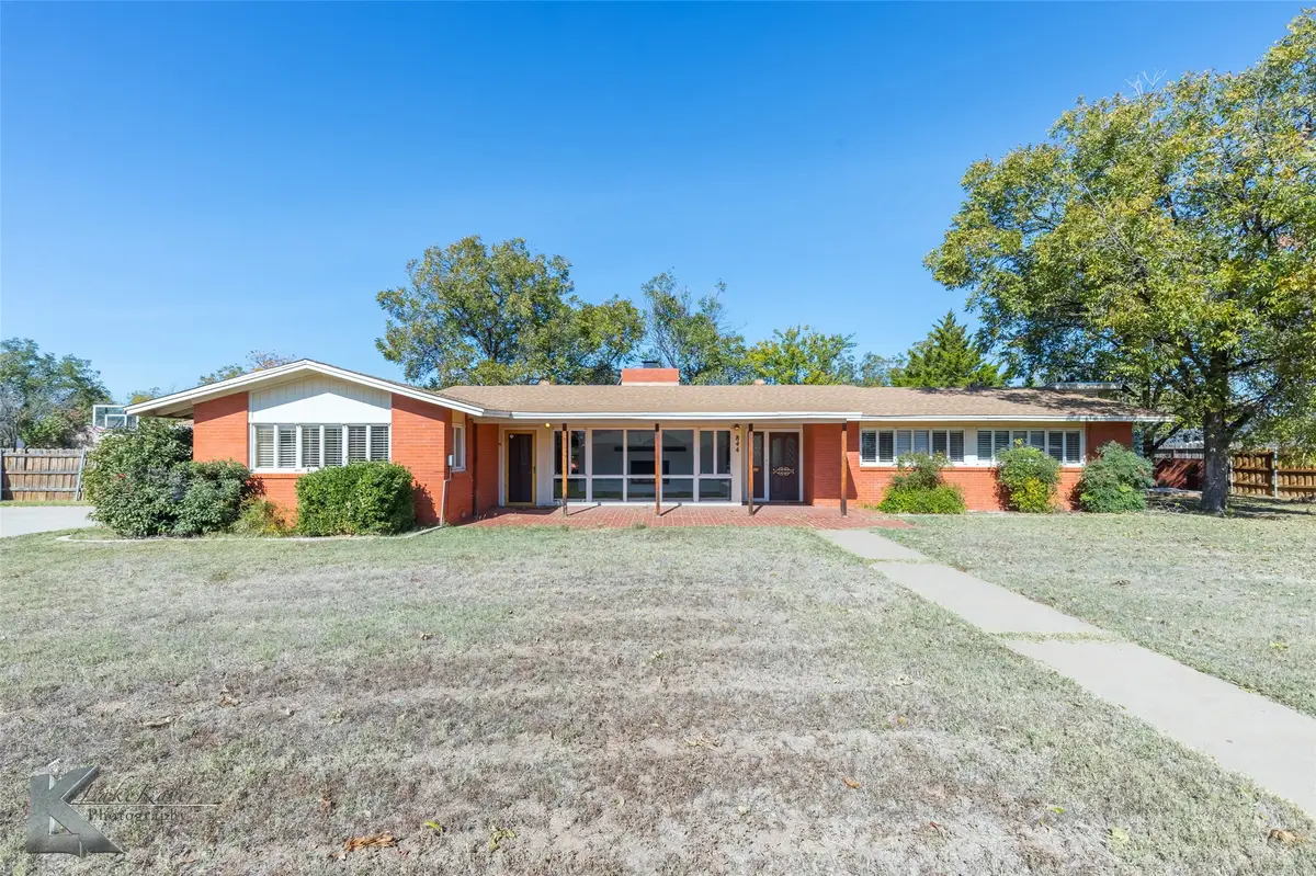 844 1st Street, Hamlin, TX 79520 - Image #1