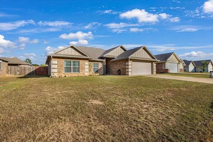 438 Ambrose Avenue, Tyler, TX 75704 - Image #3