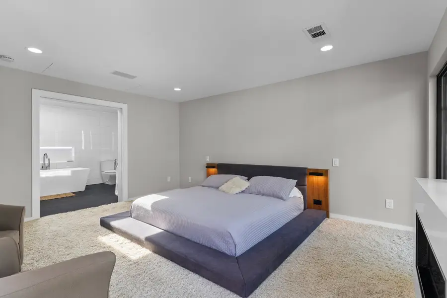 16831 Thomas Chapel Drive, Dallas, TX 75248 - Image #3