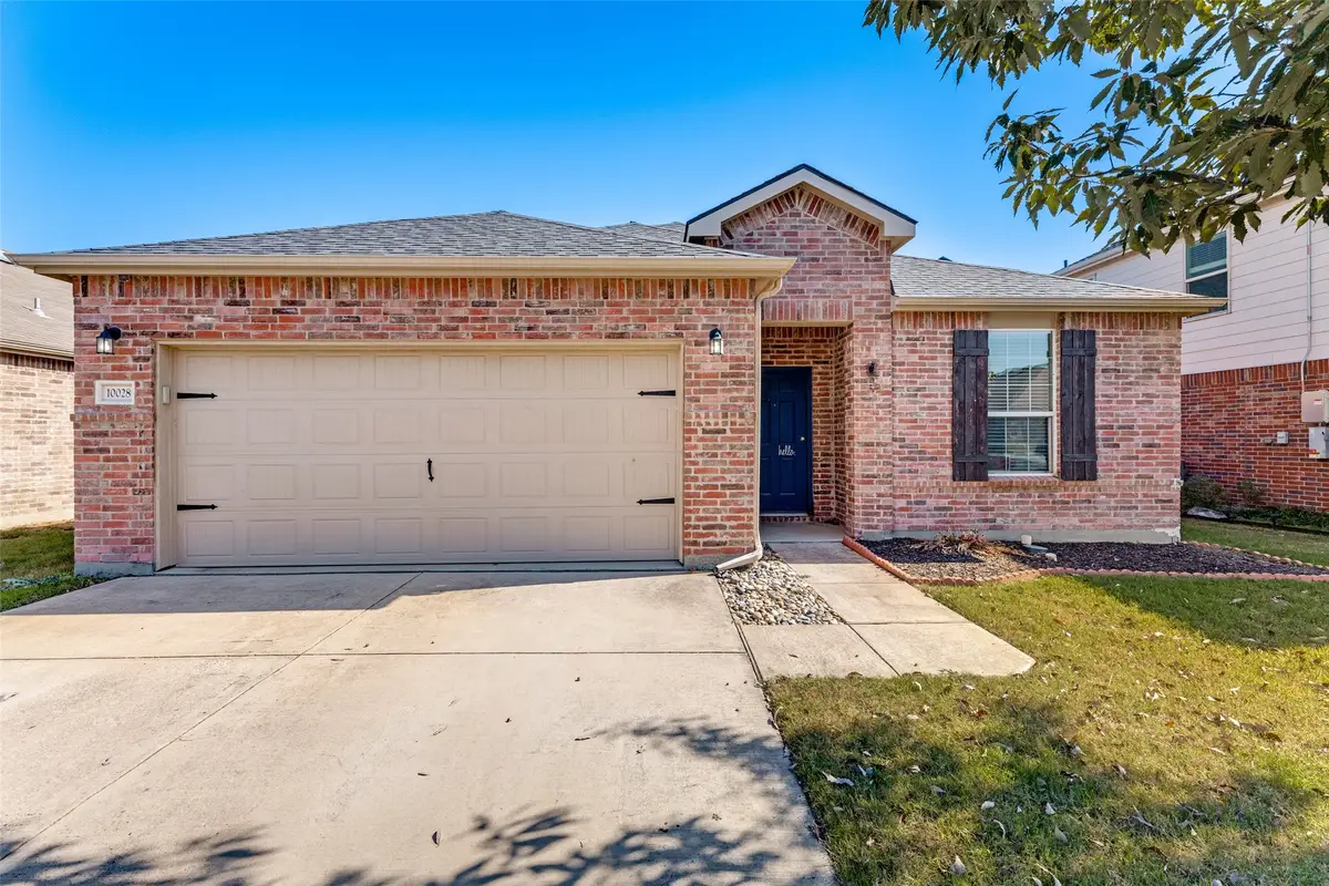 10028 Amosite Drive, Fort Worth, TX 76131 - Image #1