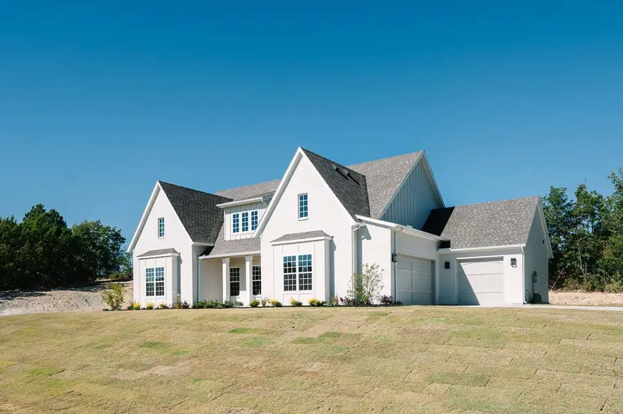 1027 Twin Creeks Drive, Weatherford, TX 76088 - Image #2