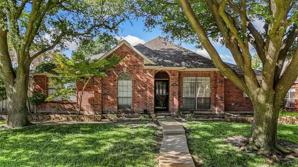 6905 Rochelle Drive, Plano, TX 75023