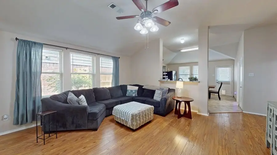 3629 Diamond Ranch Road, Northeast Tarrant, TX 76262 - Image #2