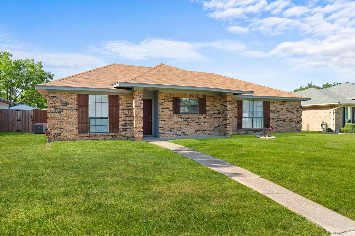 1013 Hunters Glen Drive, Mesquite, TX 75150 - Image #1