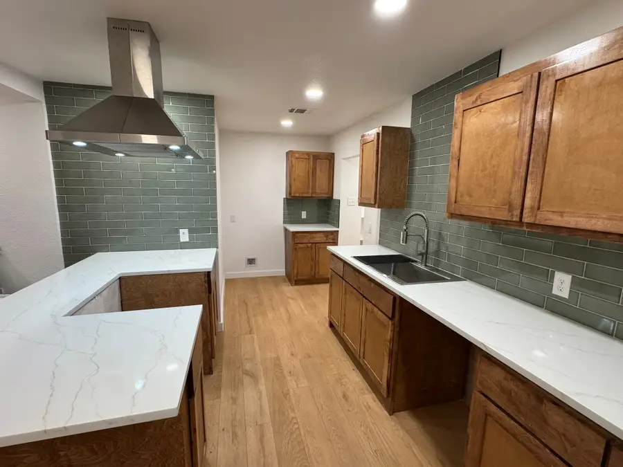 2432 Jonesboro Avenue, Dallas, TX 75228 - Image #3