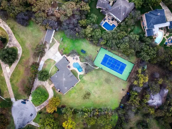 455 Love Henry Court, Southlake, TX 76092