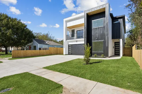 1035 Strickland Street, Dallas, TX 75211