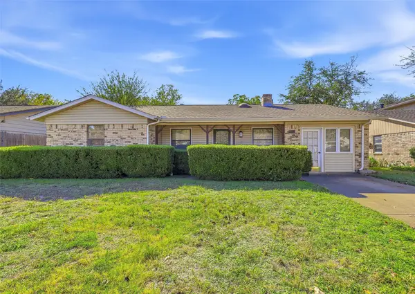 2320 Meadow Crest, Irving, TX 75060