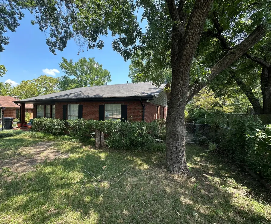 831 Glen Arbor Drive, Dallas, TX 75241 - Image #2