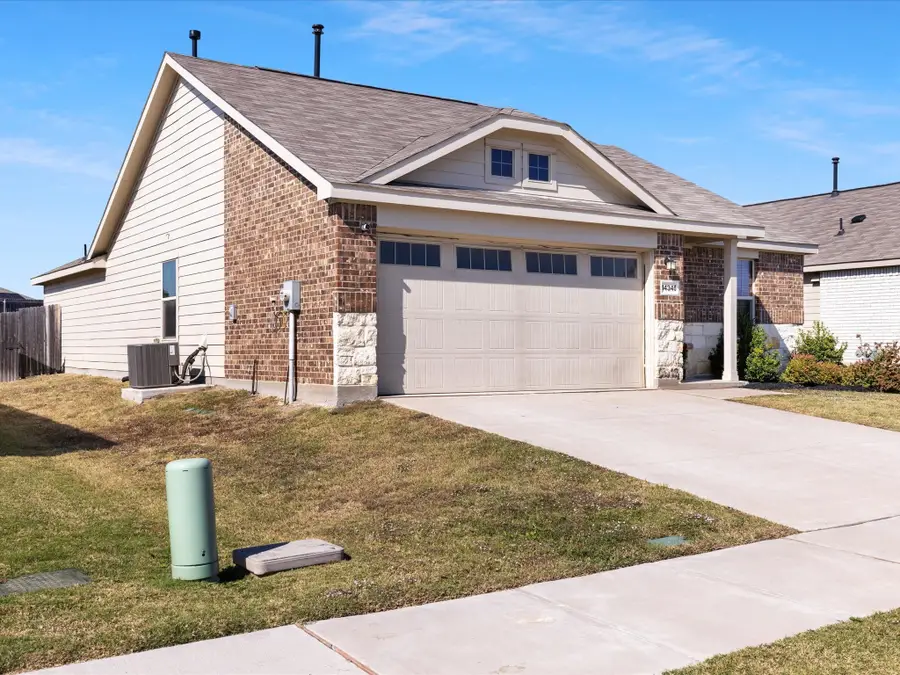 14345 Saddlebred Way, Haslet, TX 76052 - Image #2