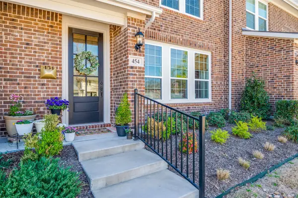 454 Madison Avenue, Fairview, TX 75069