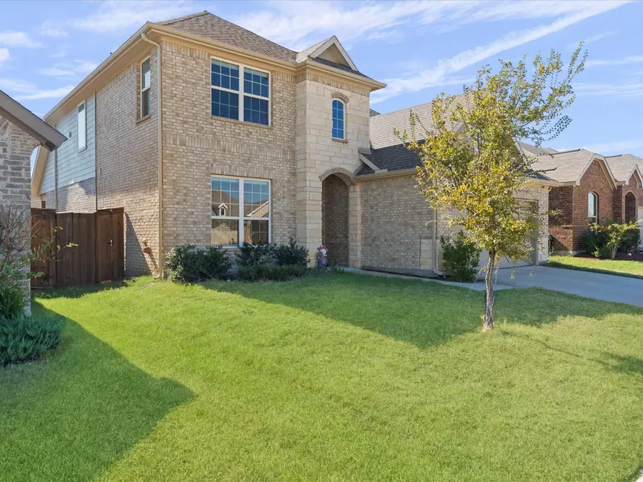11416 Silver Queen Drive, Aubrey, TX 76227 - Image #3