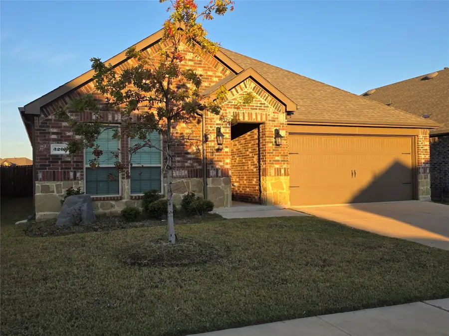 3206 Catoosa Lane, Aubrey, TX 76227 - Image #2