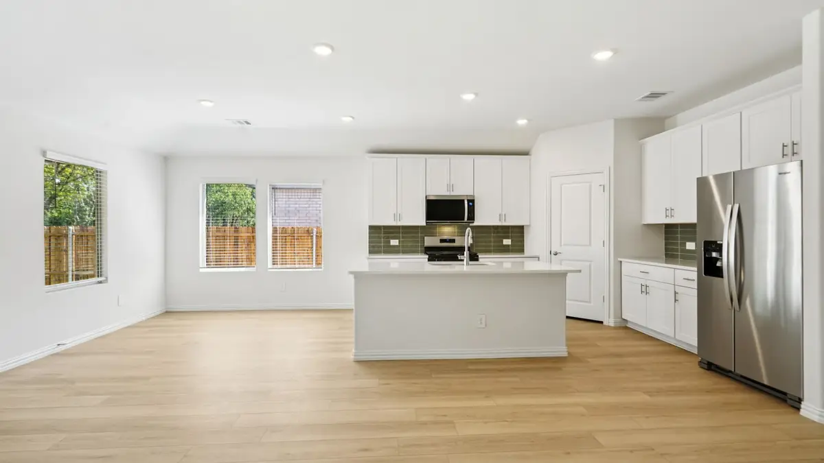 710 Edgehurst Drive, Princeton, TX 75071 - Image #1