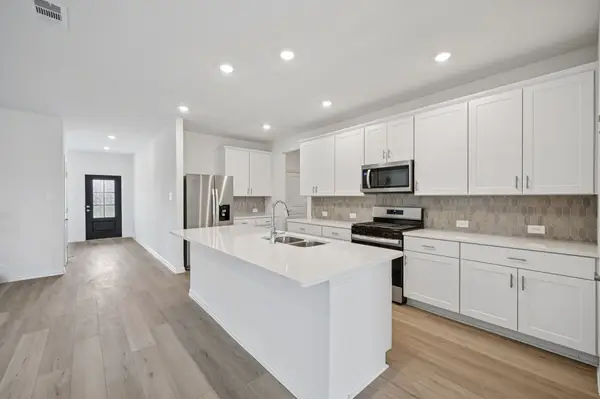 706 Edgehurst Drive, Princeton, TX 75071