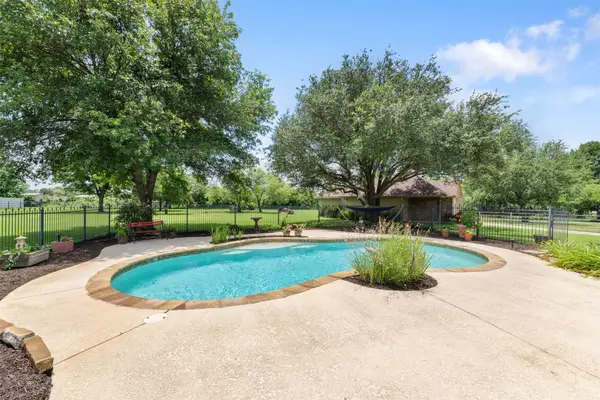 507 W Aurora Vista Trail, Aurora, TX 76078