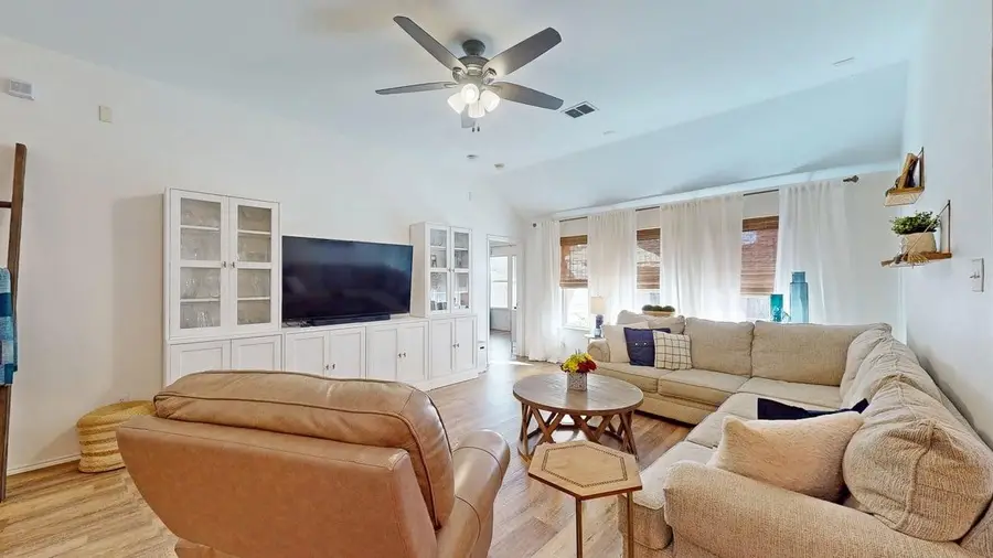 15736 Landing Creek Lane, Justin Roanoke, TX 76262 - Image #3