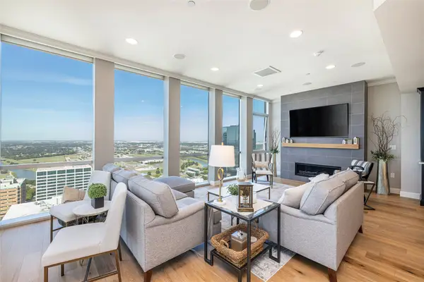 500 Throckmorton Street #3206, Fort Worth, TX 76102