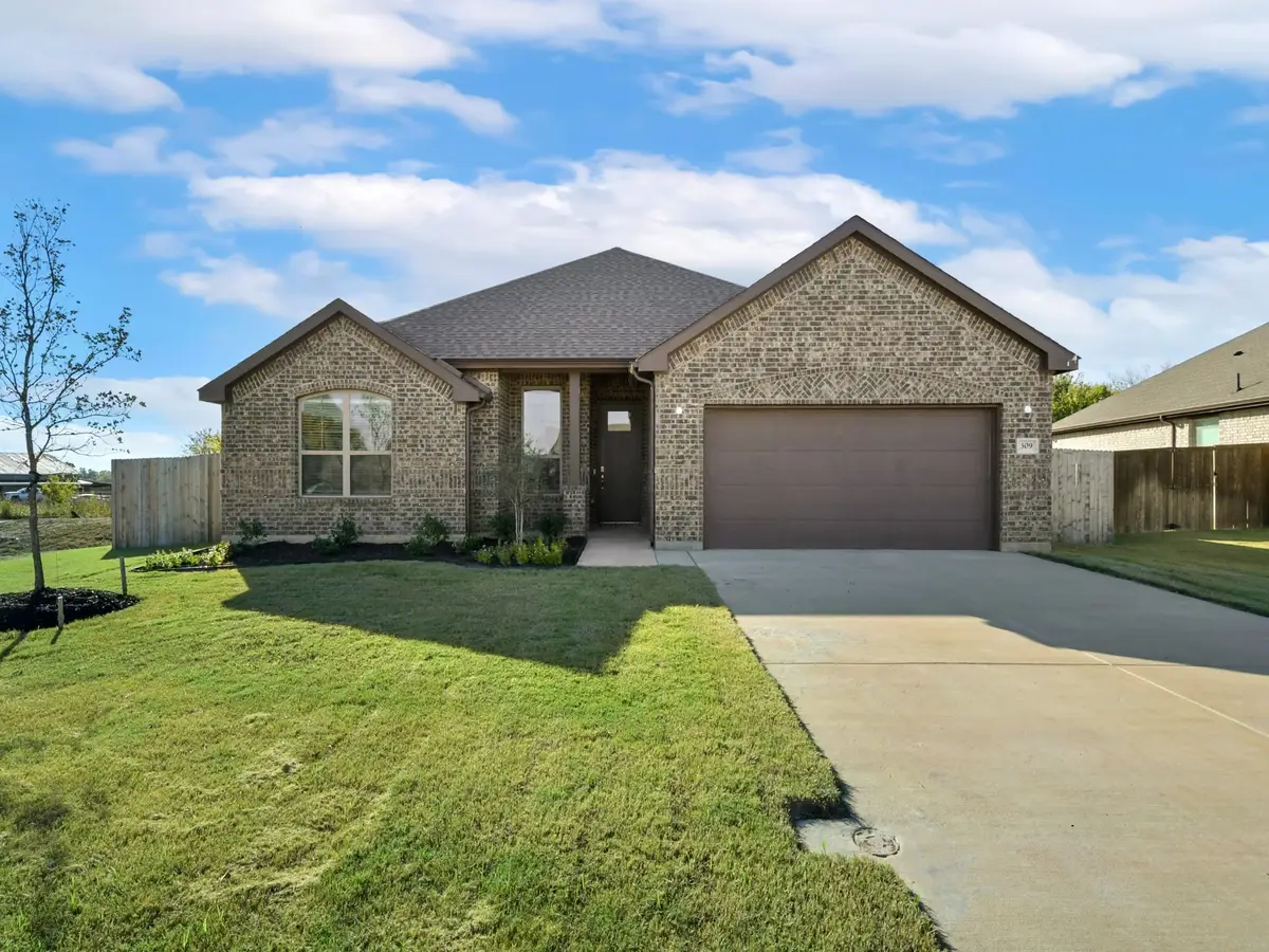 309 Horseshoe Bend, Valley View, TX 76272 - Image #1
