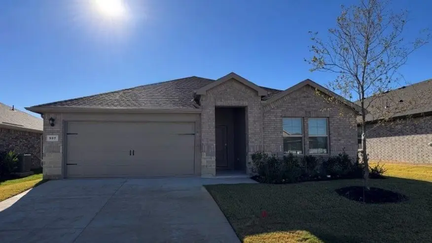 557 Arroyo Drive, Cleburne, TX 76033 - Image #1