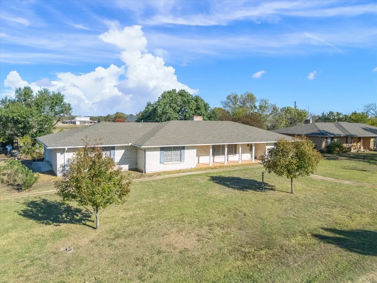 603 E Pace Street, Frost, TX 76641 - Image #1