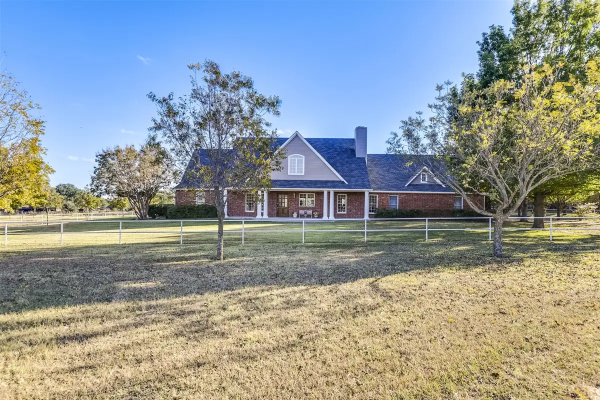 350 Turner Warnell Road, Mansfield, TX 76063 - Image #1