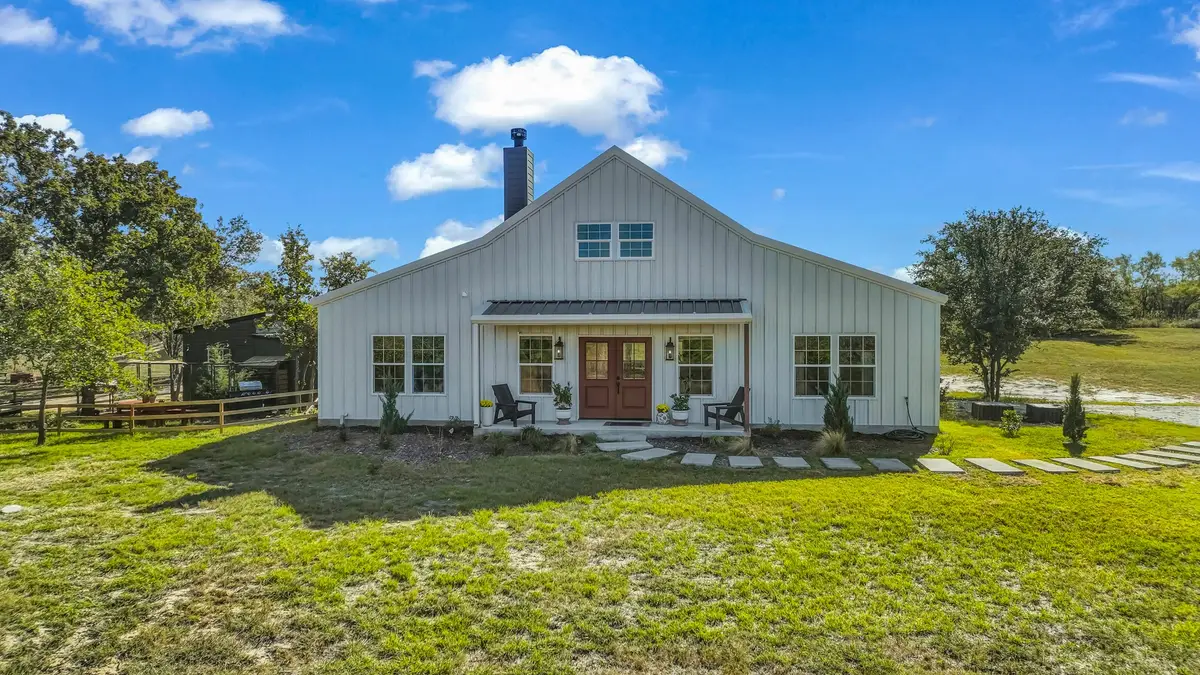 150 Cherokee Trail, Springtown, TX 76082 - Image #1