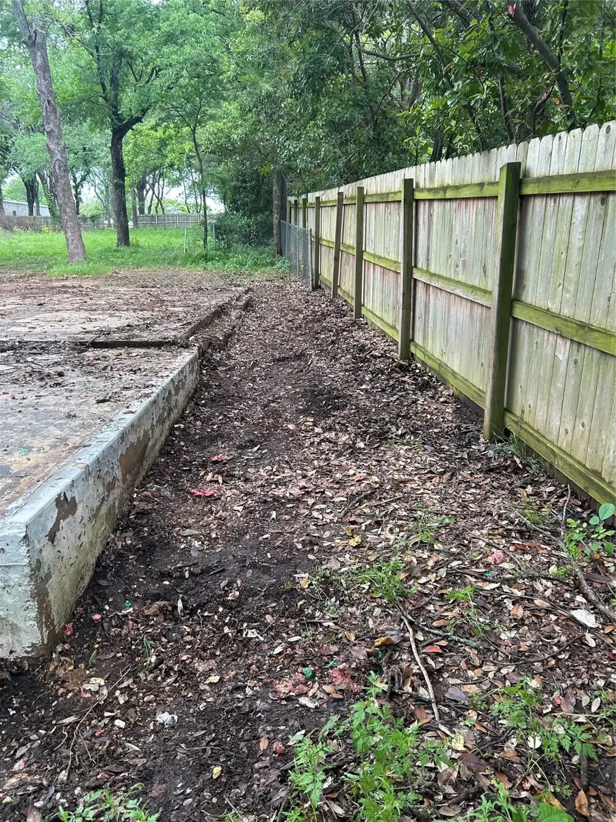 82 Post Oak Drive, Pottsboro, TX 75076 - Image #3