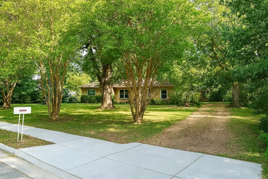 8473 Stults Road, Dallas, TX 75243 - Image #3