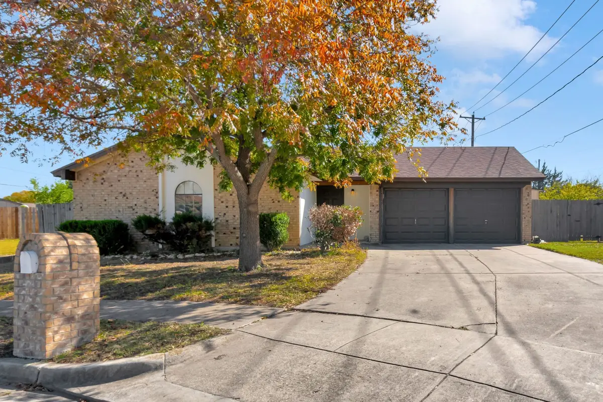 7516 Walnuthill Court, Watauga, TX 76148 - Image #1