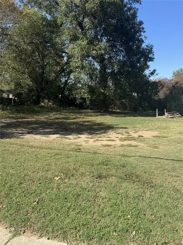 2827 Metropolitan Avenue, Dallas, TX 75215