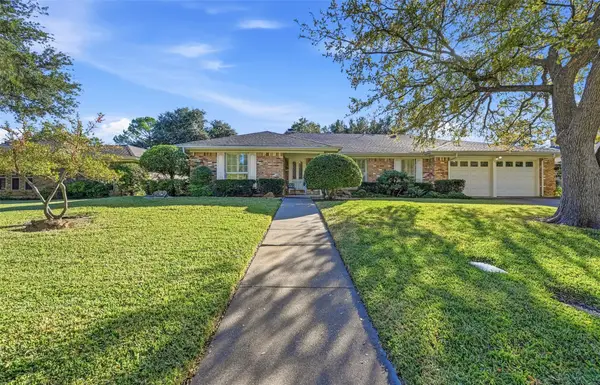 904 Shelley Drive, Arlington, TX 76012