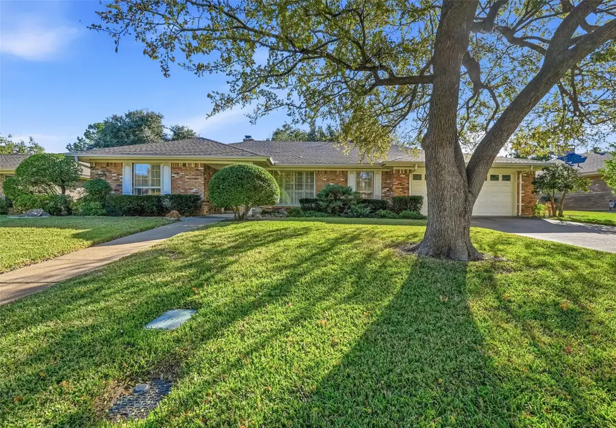 904 Shelley Drive, Arlington, TX 76012 - Image #3
