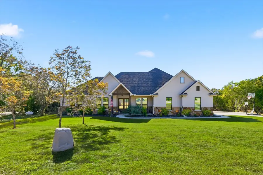 300 Constitution Court, Weatherford, TX 76088 - Image #2