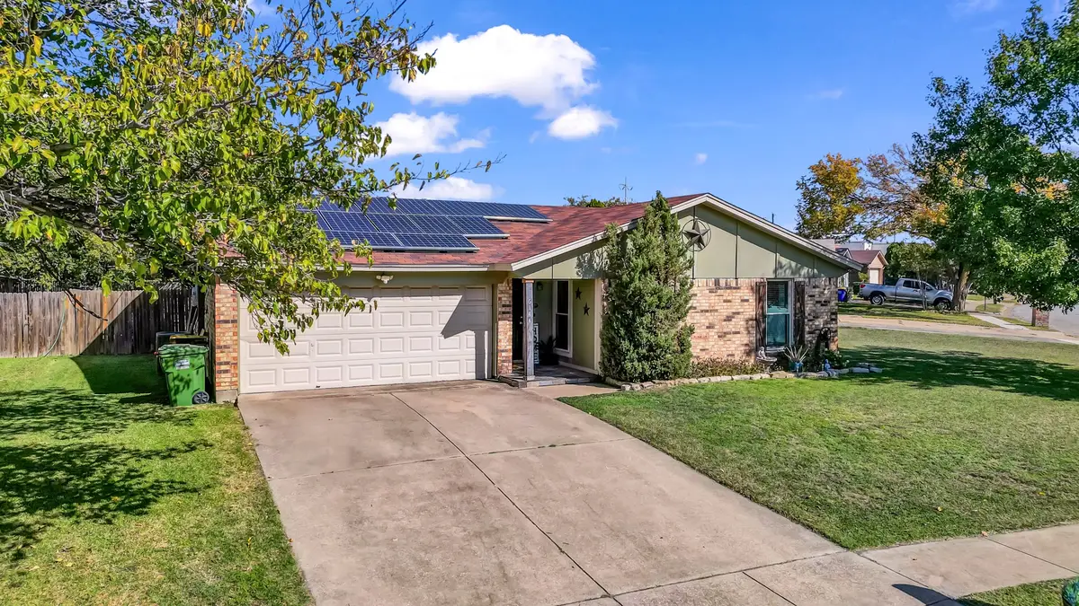 6144 Skylark Lane, Watauga, TX 76148 - Image #1