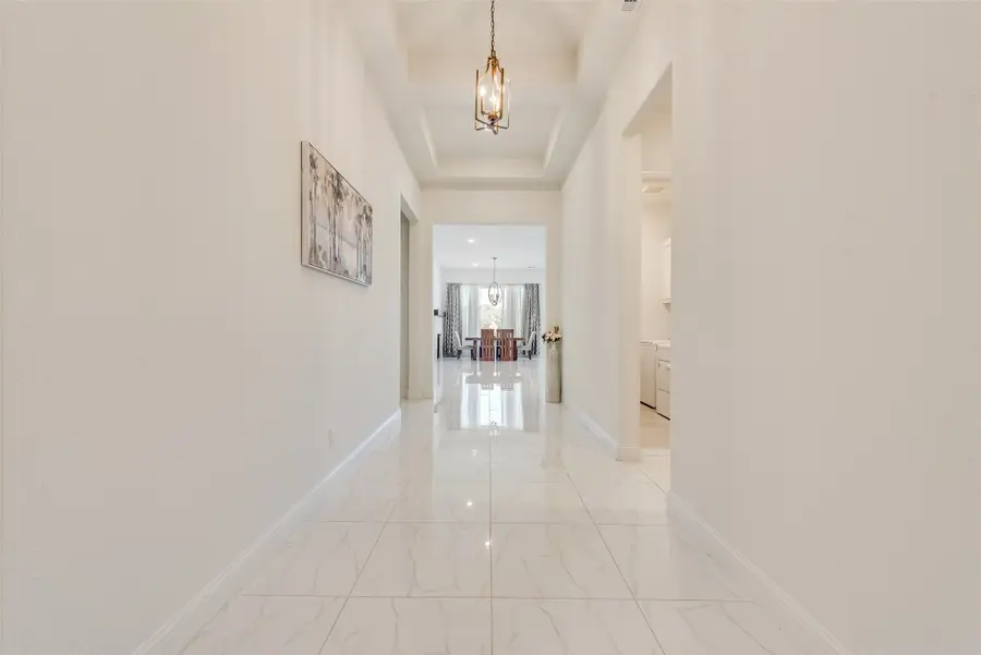 4713 Valley Peak Cove, Roanoke, TX 76262 - Image #2